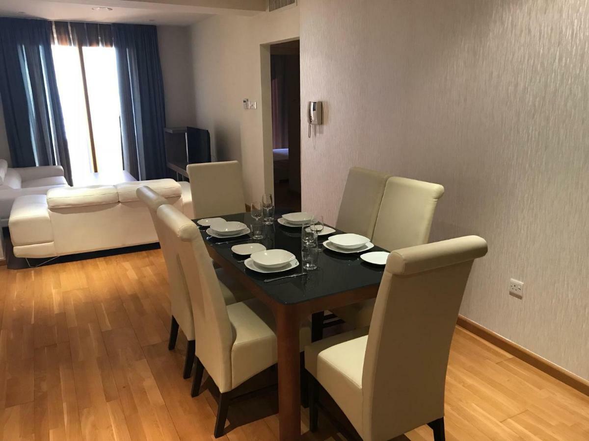 Sea View Central Apt Ithaki Larnaca Buitenkant foto